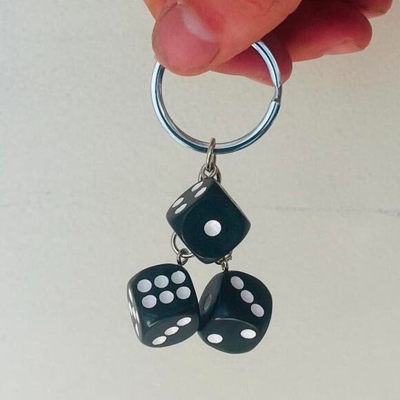 Y2k 2000s vintage style black dice key chain - Picture 6 of 6